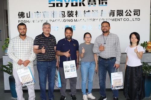 jüngste Unternehmensnachrichten über Willkommen Jemen-Kunden, die für die Wassertaschenmaschine besuchen