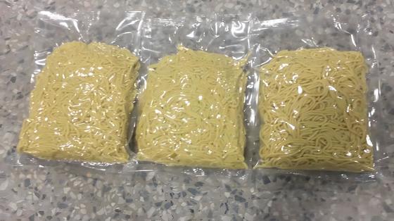 Good price Maschine zur Verpackung von Lebensmitteln und Gemüse mit Edelstahlkissen Online