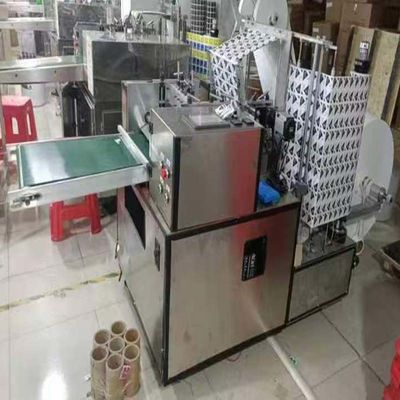 Mechanisch angetriebene vierseitige Versiegelungsverpackungsmaschine 220V 5KW 6 Spuren Alkoholspülmaschine