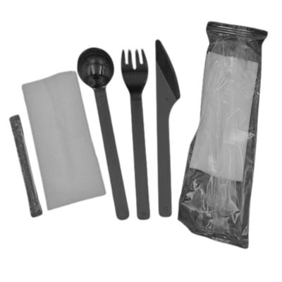 Maschine zur Verpackung von Holz-Plastik-Tischgeschirr mit einer Verpackungsgeschwindigkeit von 80 bis 120 Packungen/min