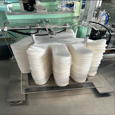 PE-Handschuh-Faltverpackungsmaschine für verschiedene Handschuhgrößen Luftquelle 0,4-0,65MPa Multifunktionsdesign
